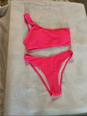 Bright Pink Textured Bikini Bottom and top. Brand new.